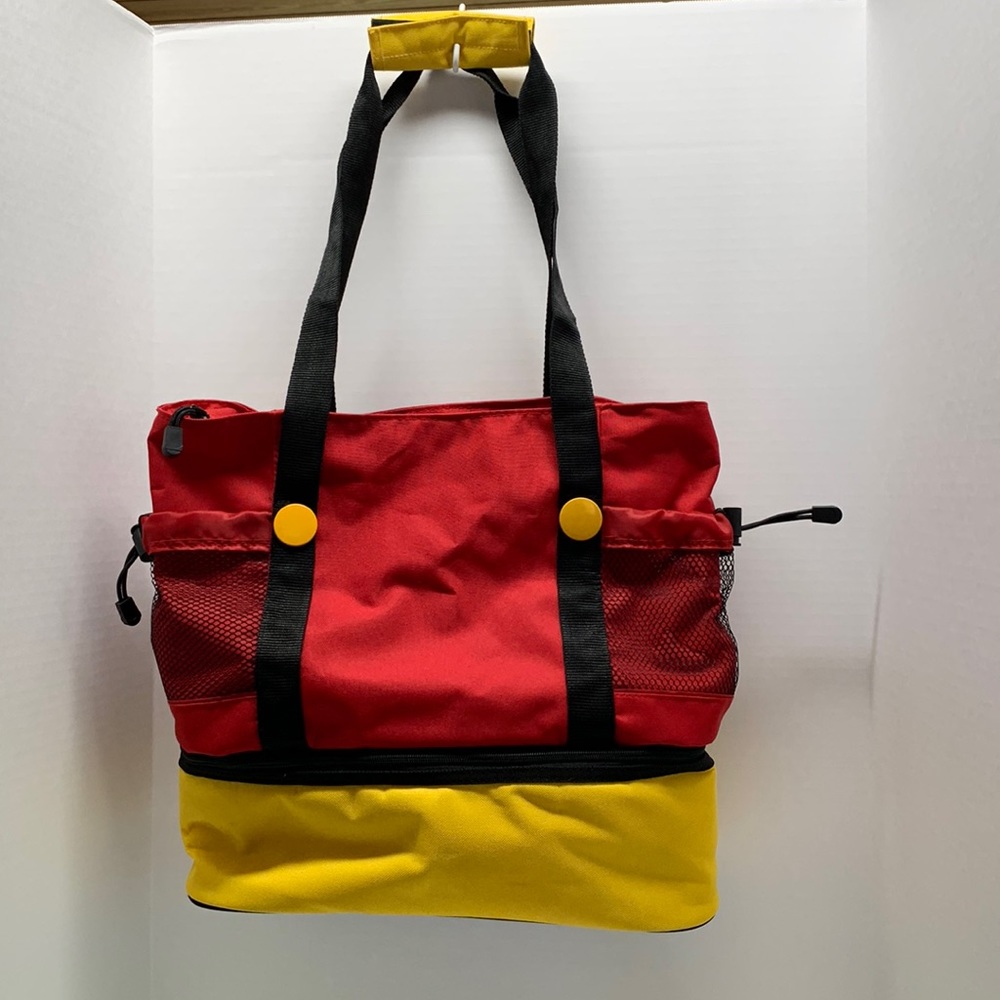 Disney Insulated Tote bag with mesh pockets and cooler bottom